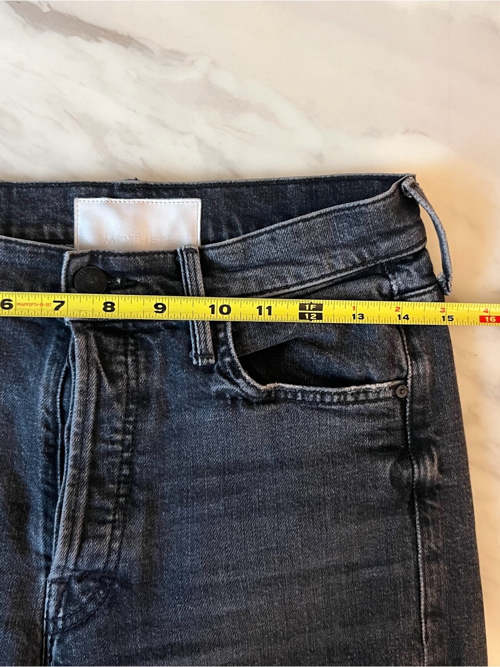 MOTHER Superior Black Wash Mid Rise Straight Leg Jeans Size 26 - Picture 4 of 8